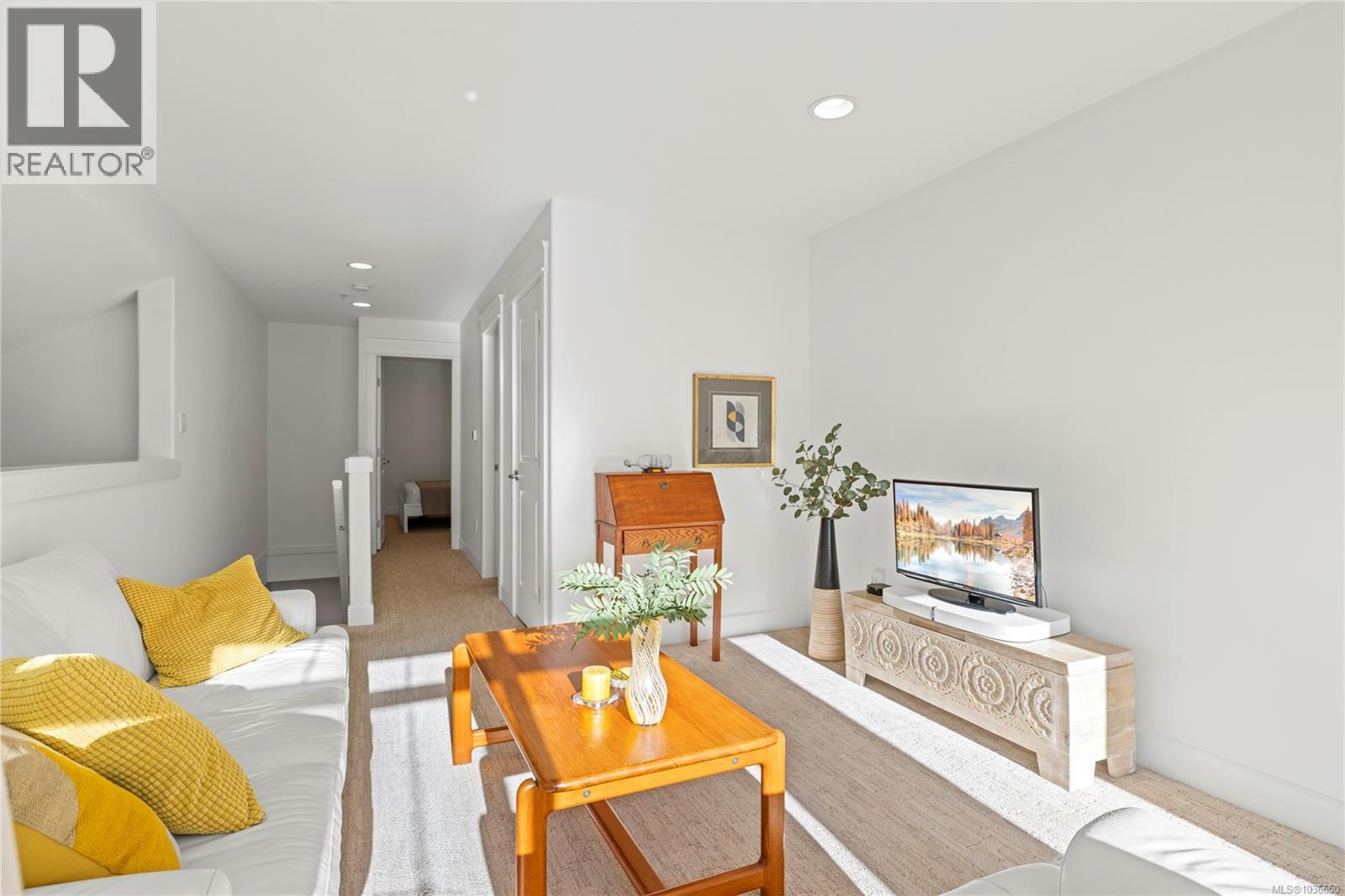 6353 Pinewood Lane - 36