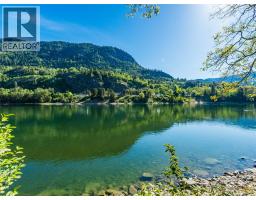 225 2nd Avenue, Castlegar, BC V1N3C2 Photo 27