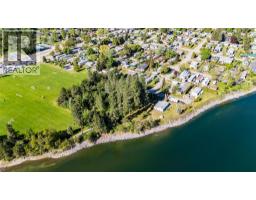 225 2nd Avenue, Castlegar, BC V1N3C2 Photo 16