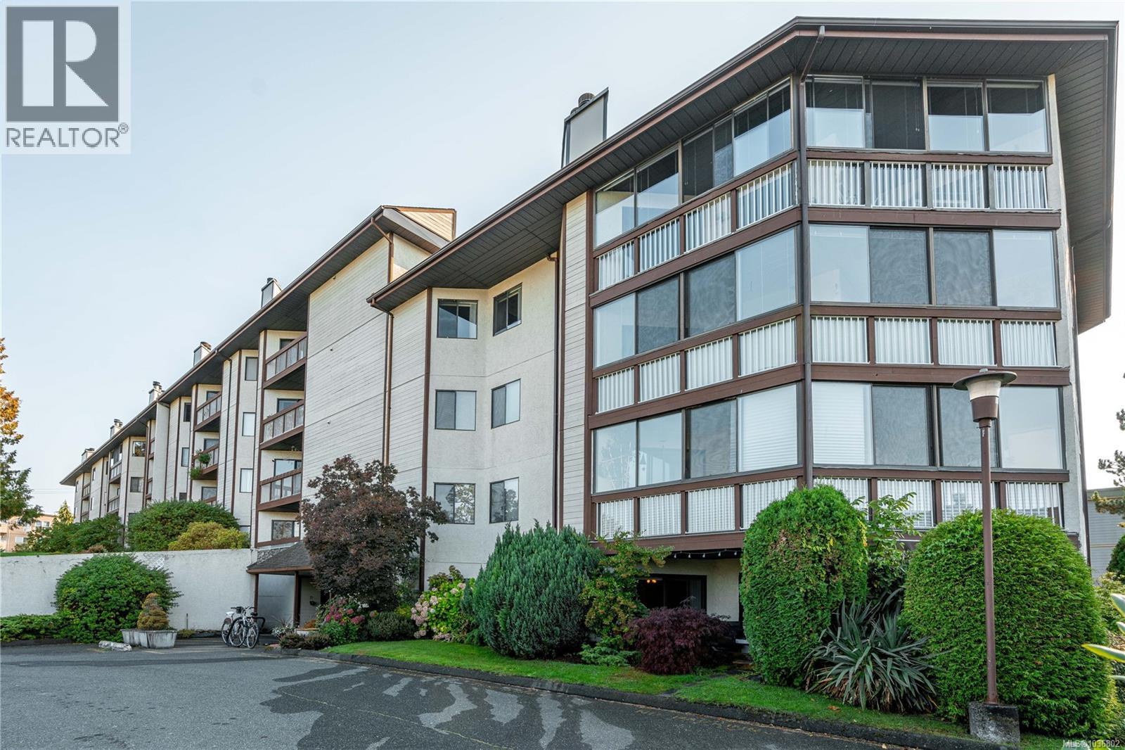#101 69 Gorge Rd W - 1