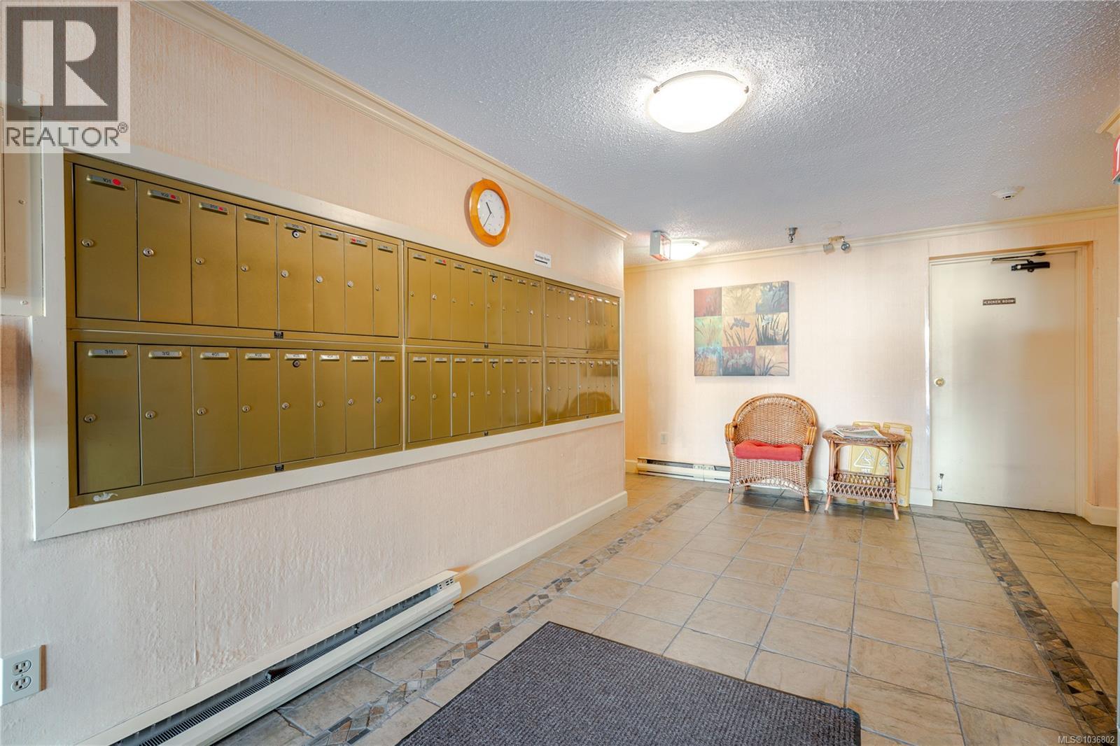 #101 69 Gorge Rd W - 27