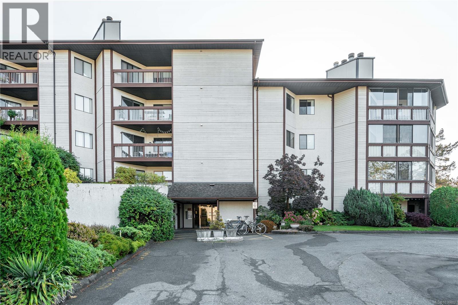 #101 69 Gorge Rd W - 40