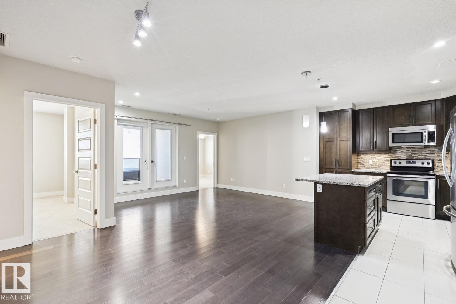 #208 1350 Windermere WY SW - 3