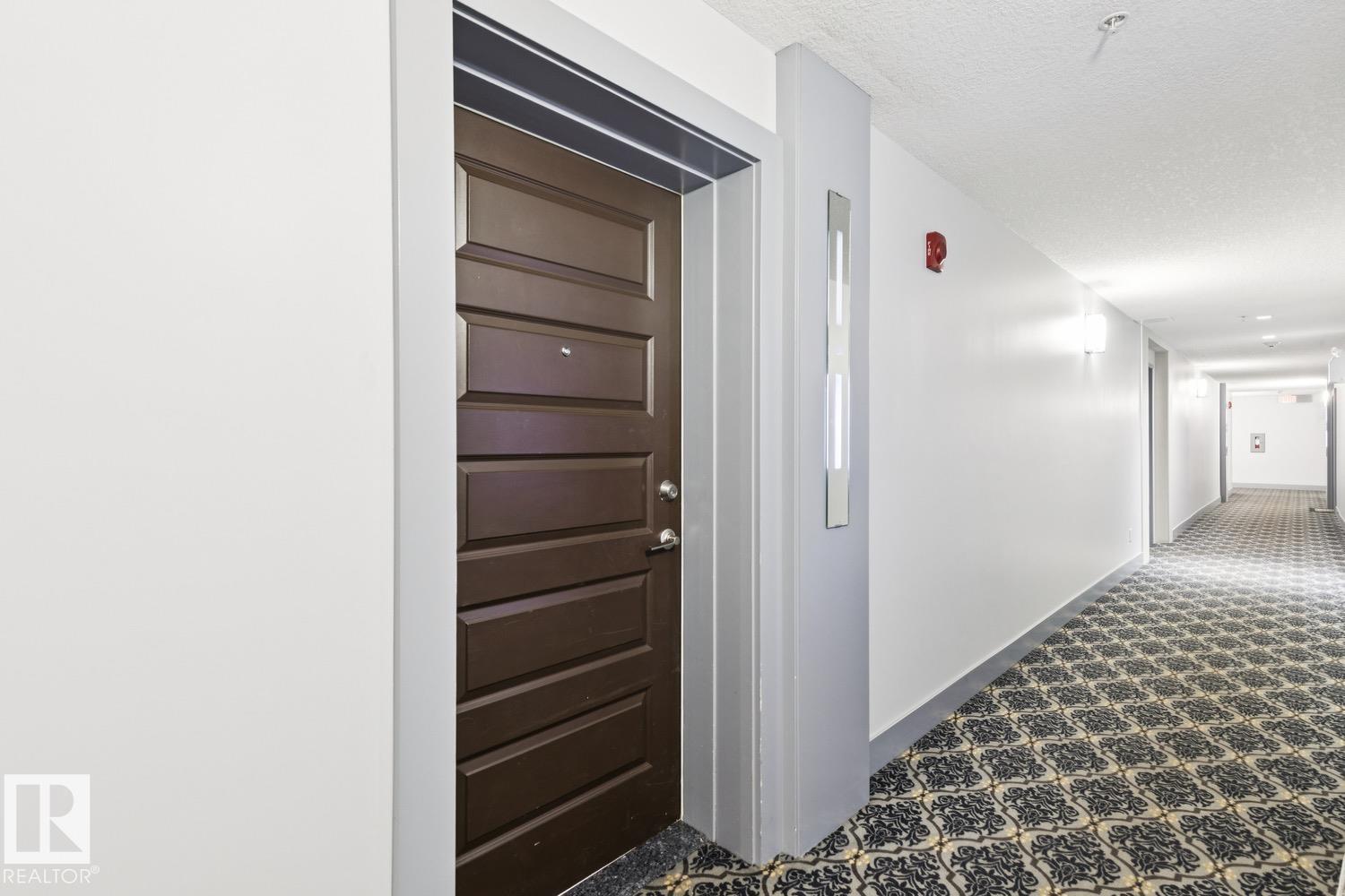 #208 1350 Windermere WY SW - 32