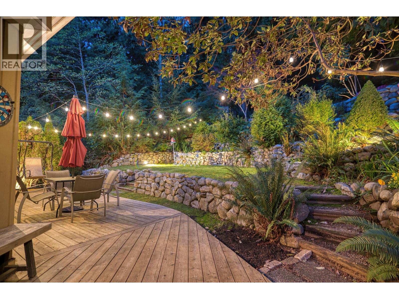 1849 NORTH ROAD, Gibsons