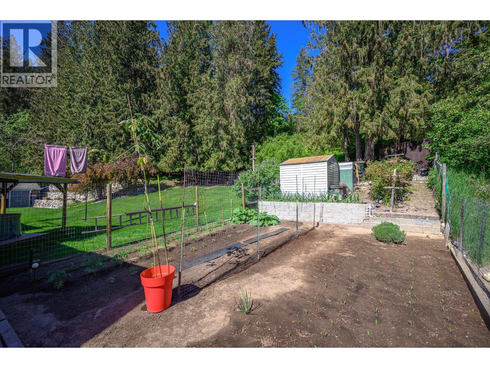 3895 Highland Park Drive - 40