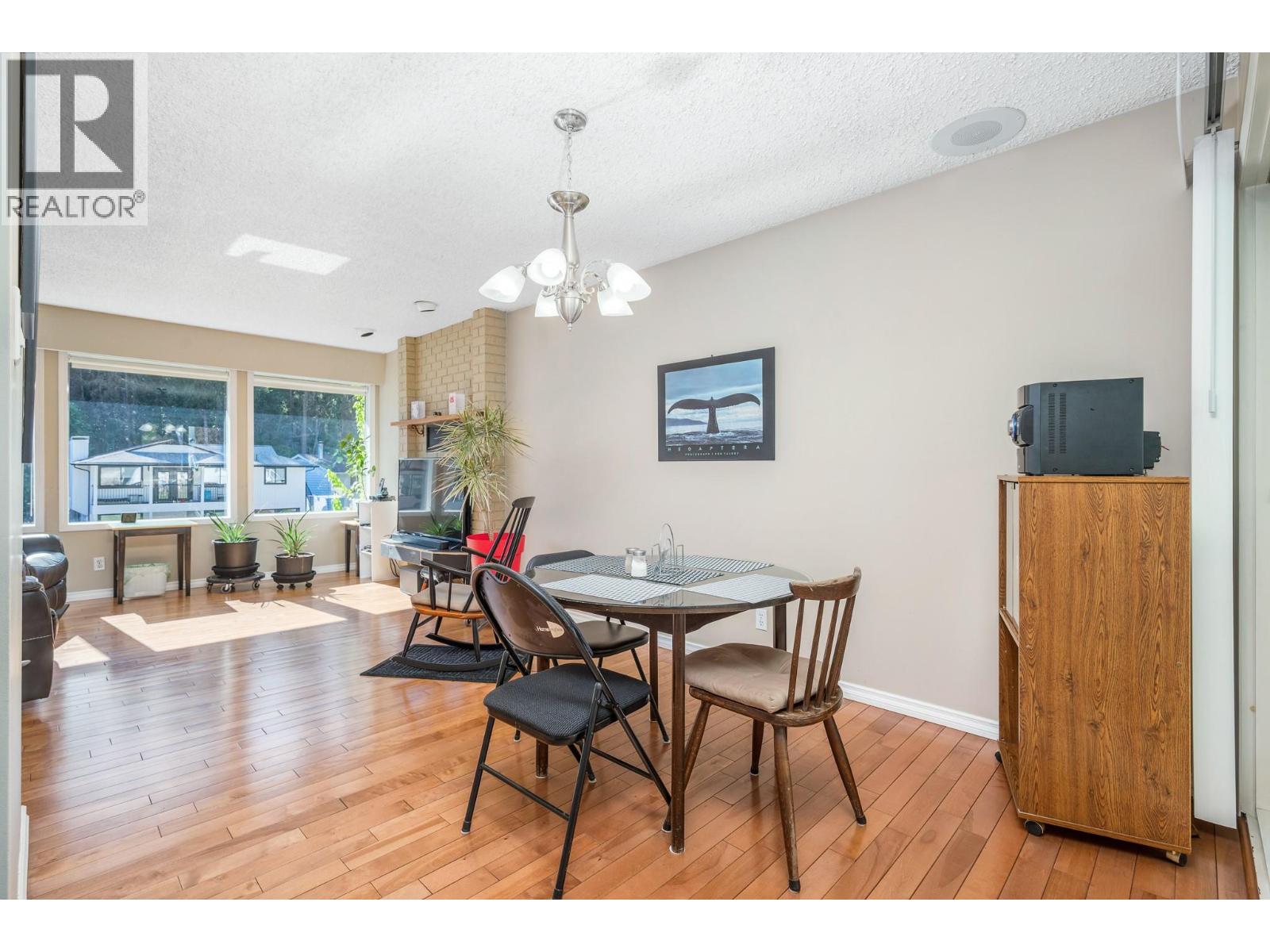 3895 Highland Park Drive - 10