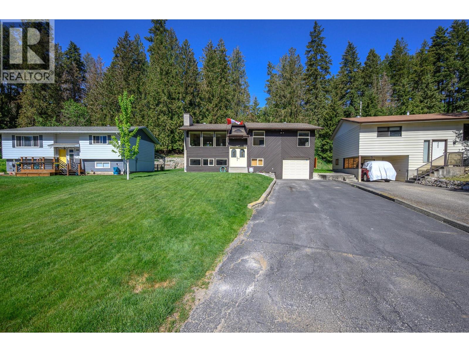 3895 Highland Park Drive - Image 2