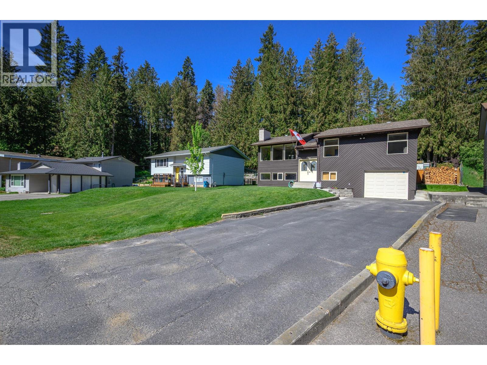 3895 Highland Park Drive - Image 3