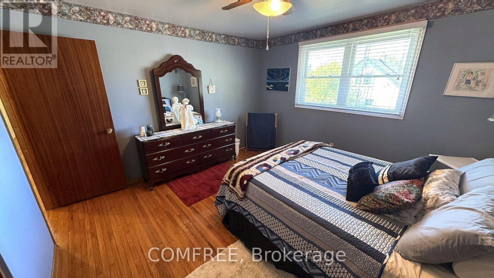4088 FLORENCE AVENUE - 18