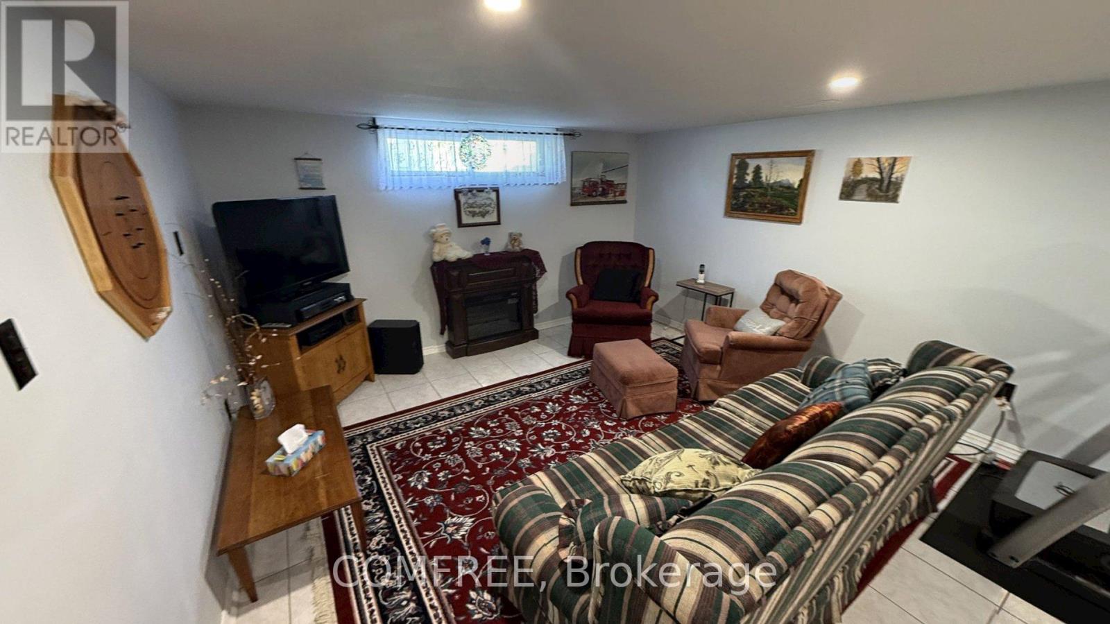 4088 FLORENCE AVENUE - 23