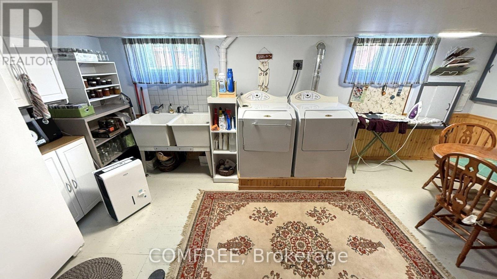 4088 FLORENCE AVENUE - 25