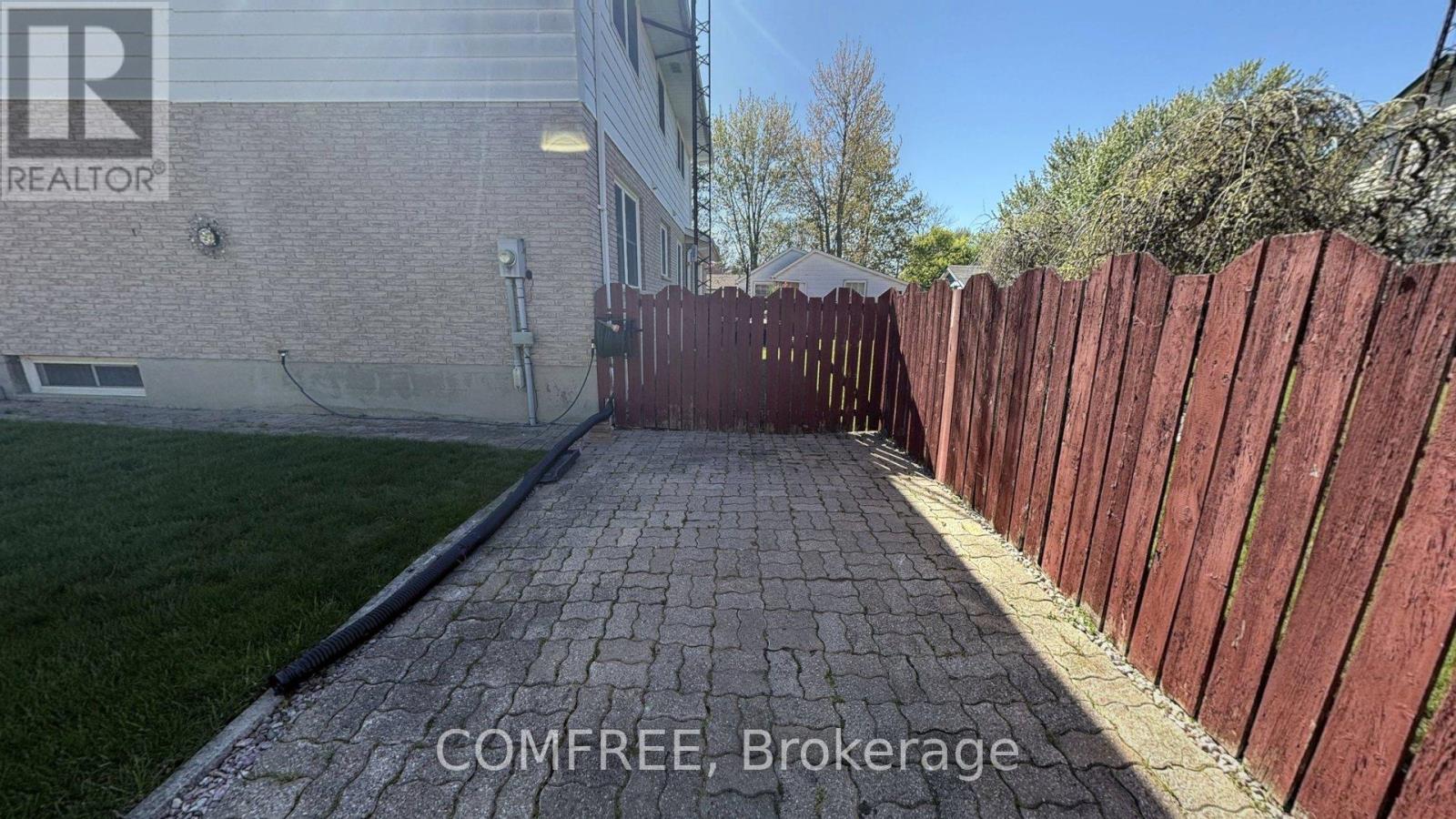 4088 FLORENCE AVENUE - 30