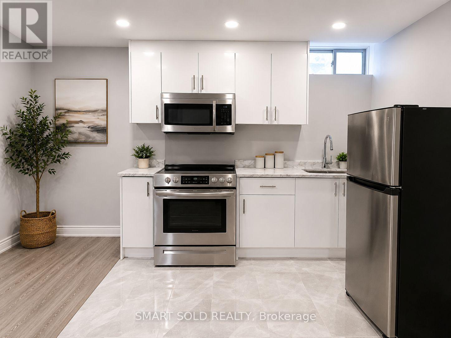207 WALTER ENGLISH DRIVE - 20