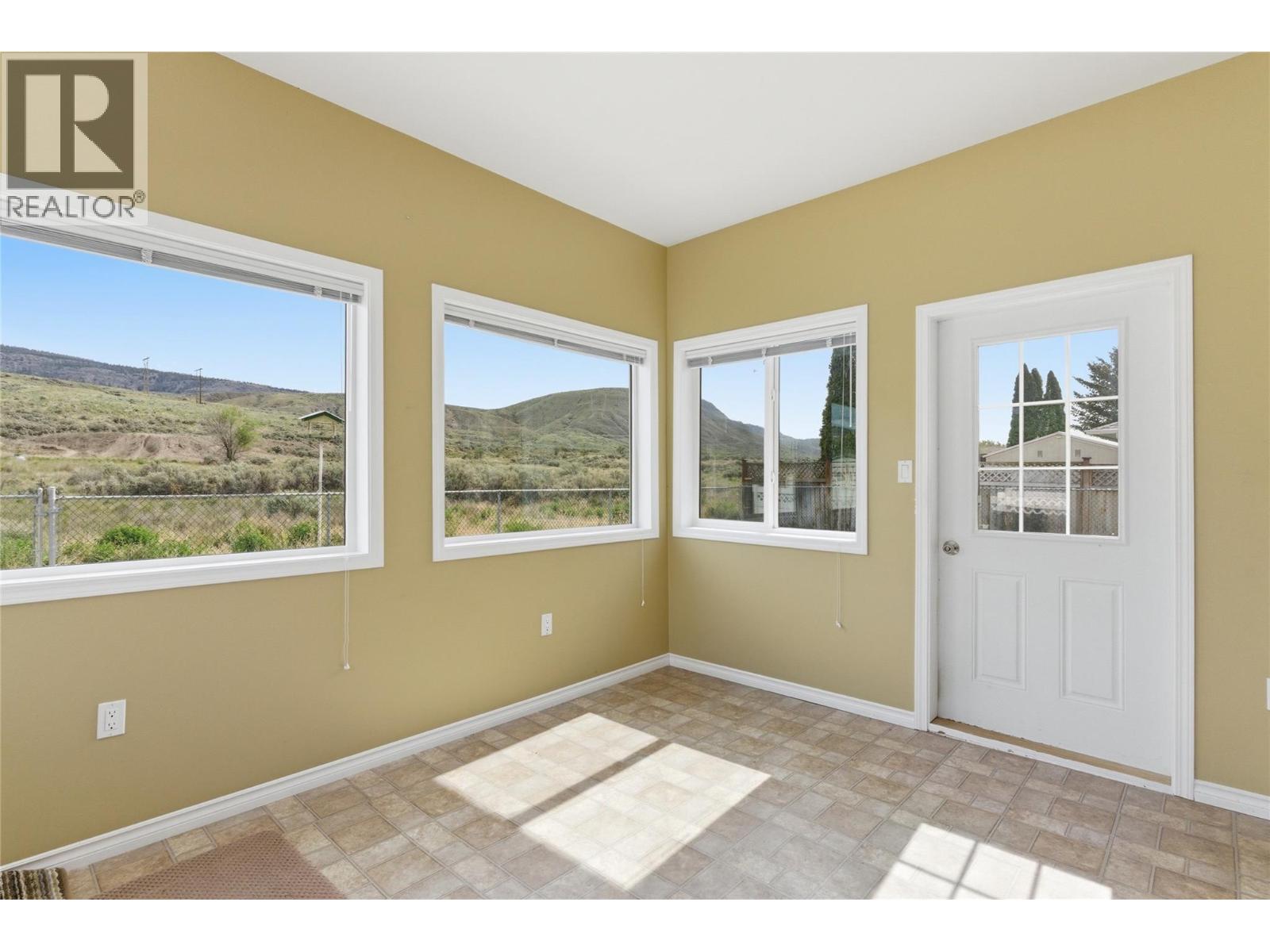 1661 Woodburn Drive - 16