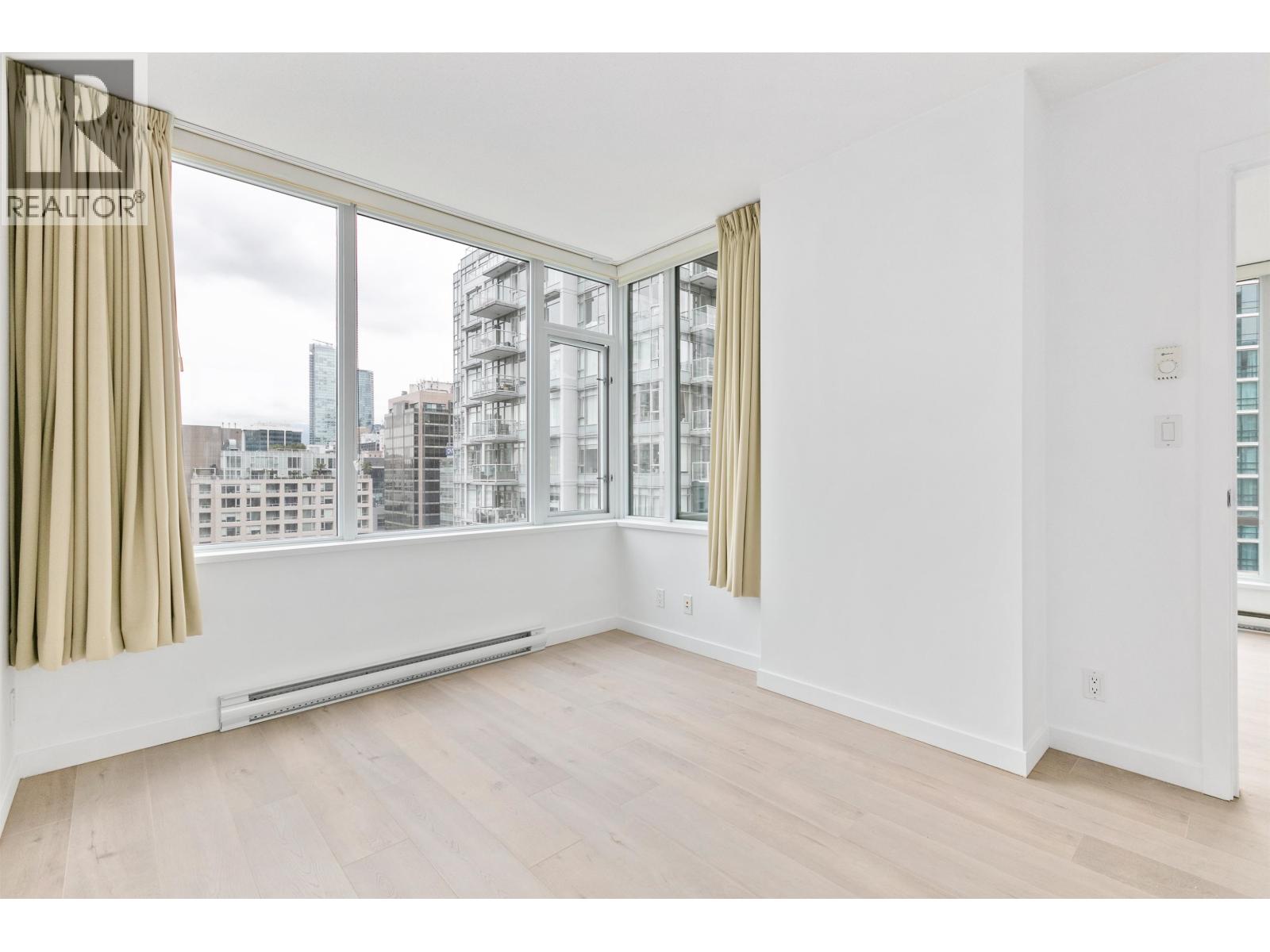 1601 833 HOMER STREET — photo 3