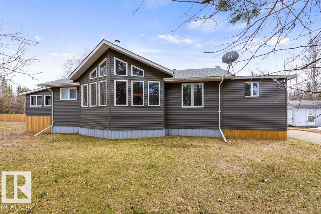 1651 LAKEVIEW LN — photo 36