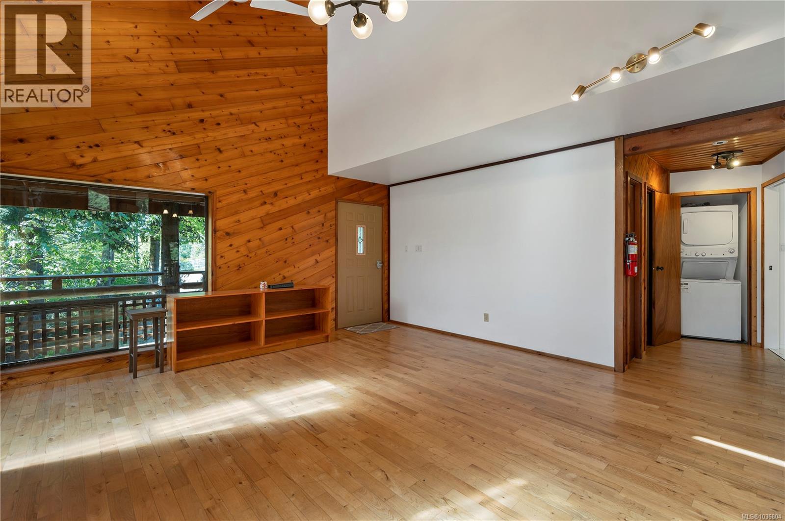 653 Green Rd - 19