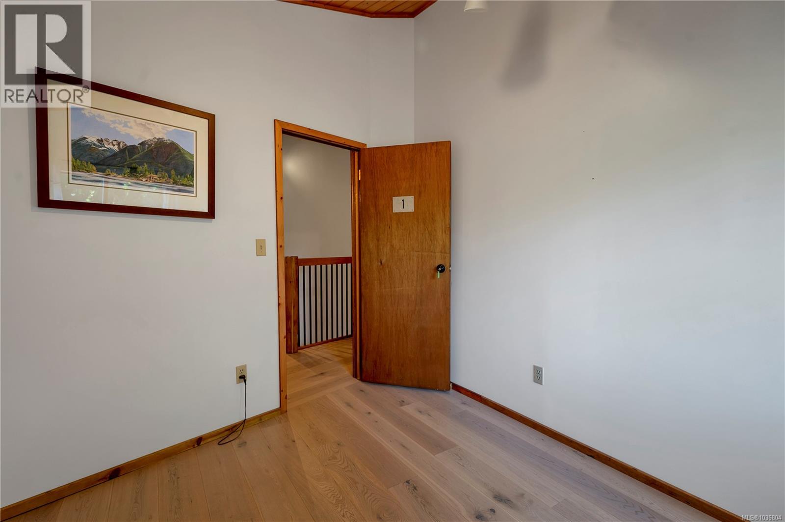 653 Green Rd - 32