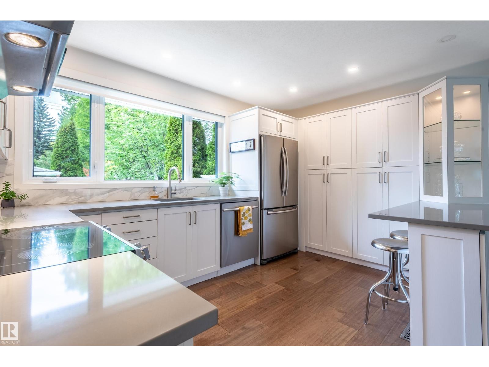 14604 92A AV NW - 15