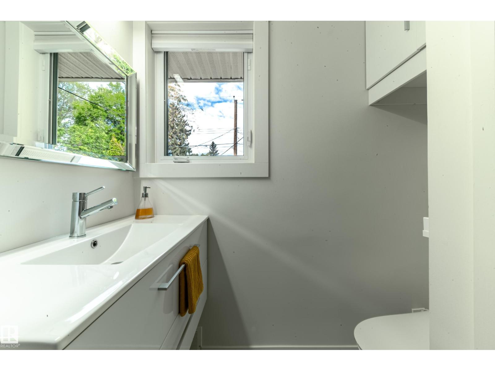 14604 92A AV NW - 22