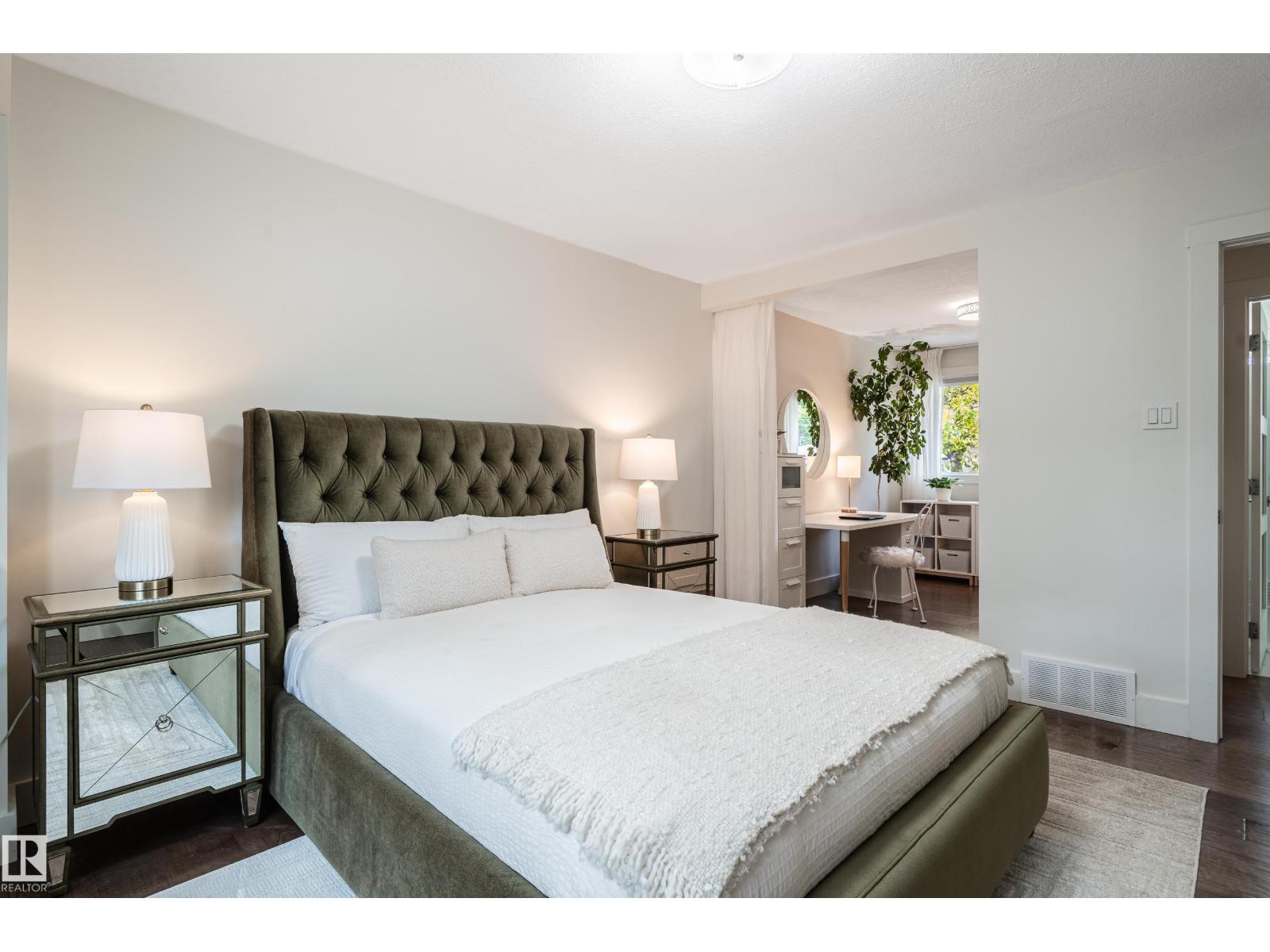 14604 92A AV NW - 28
