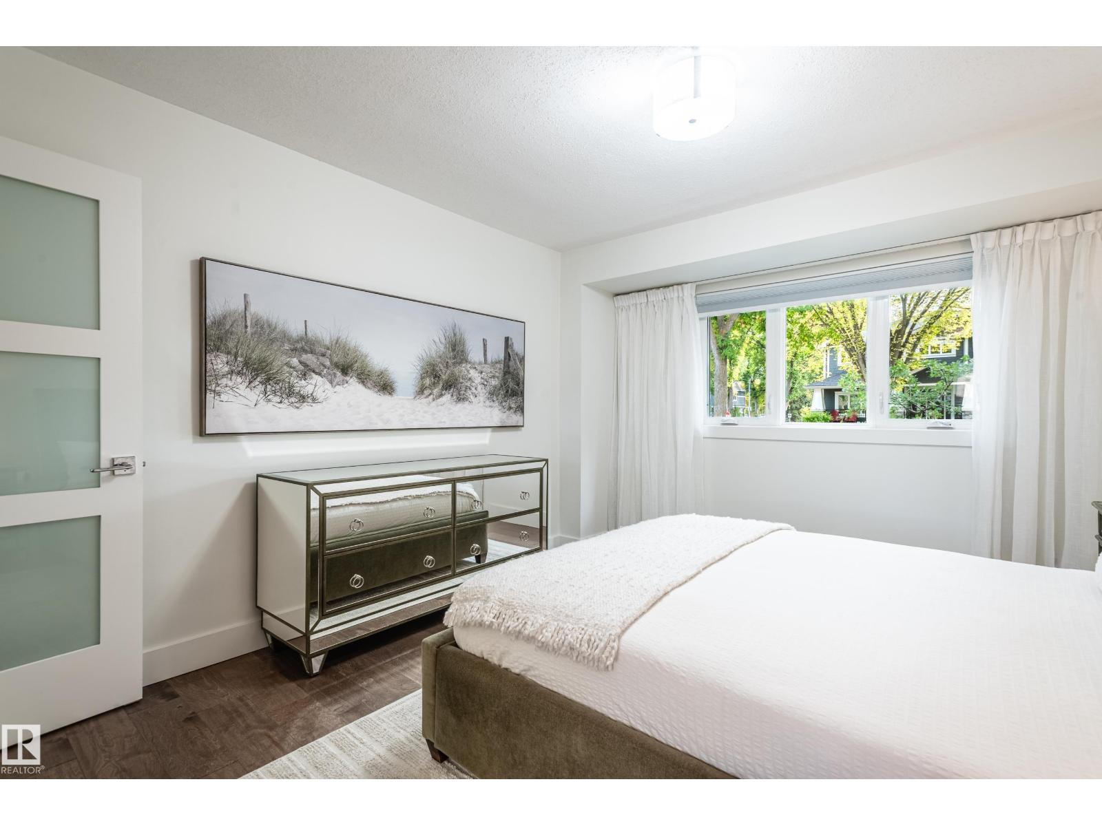 14604 92A AV NW - 30