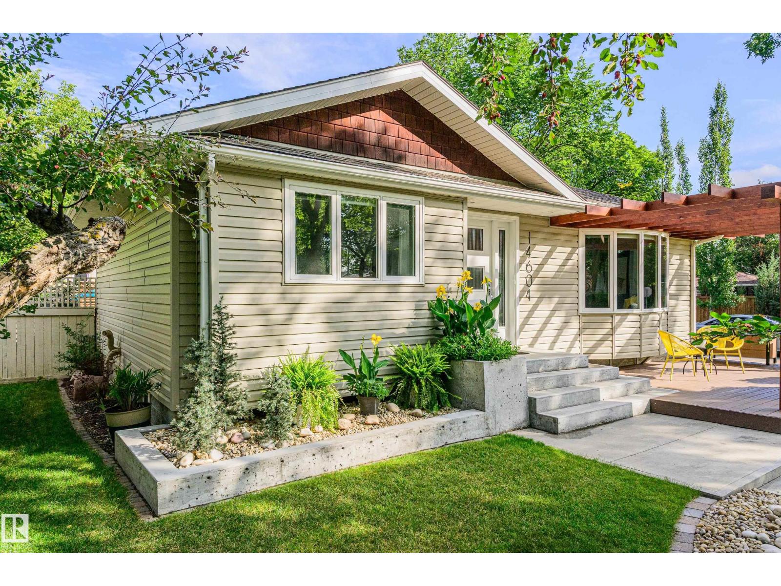 14604 92A AV NW - 52