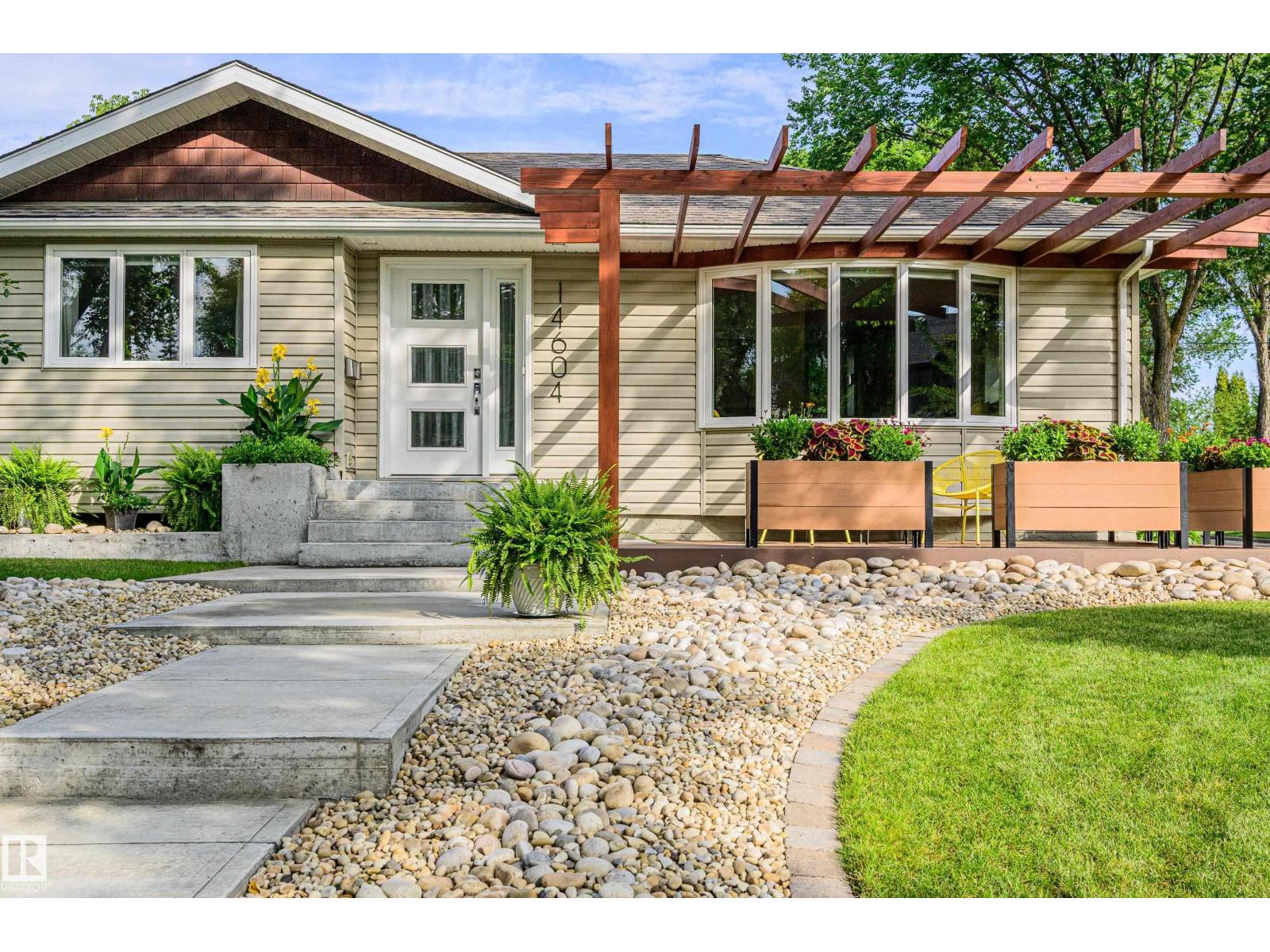 14604 92A AV NW - 53