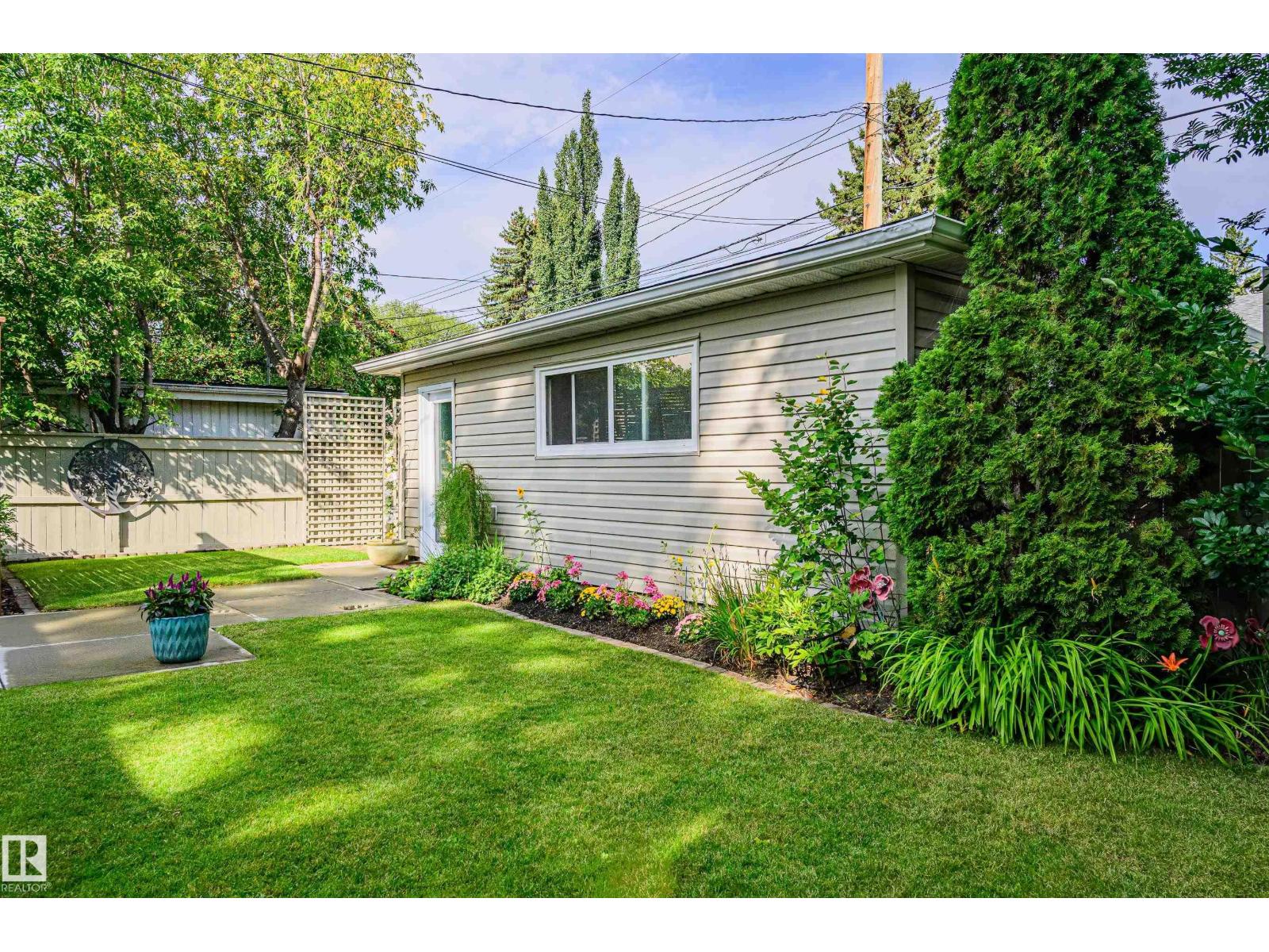 14604 92A AV NW - 66
