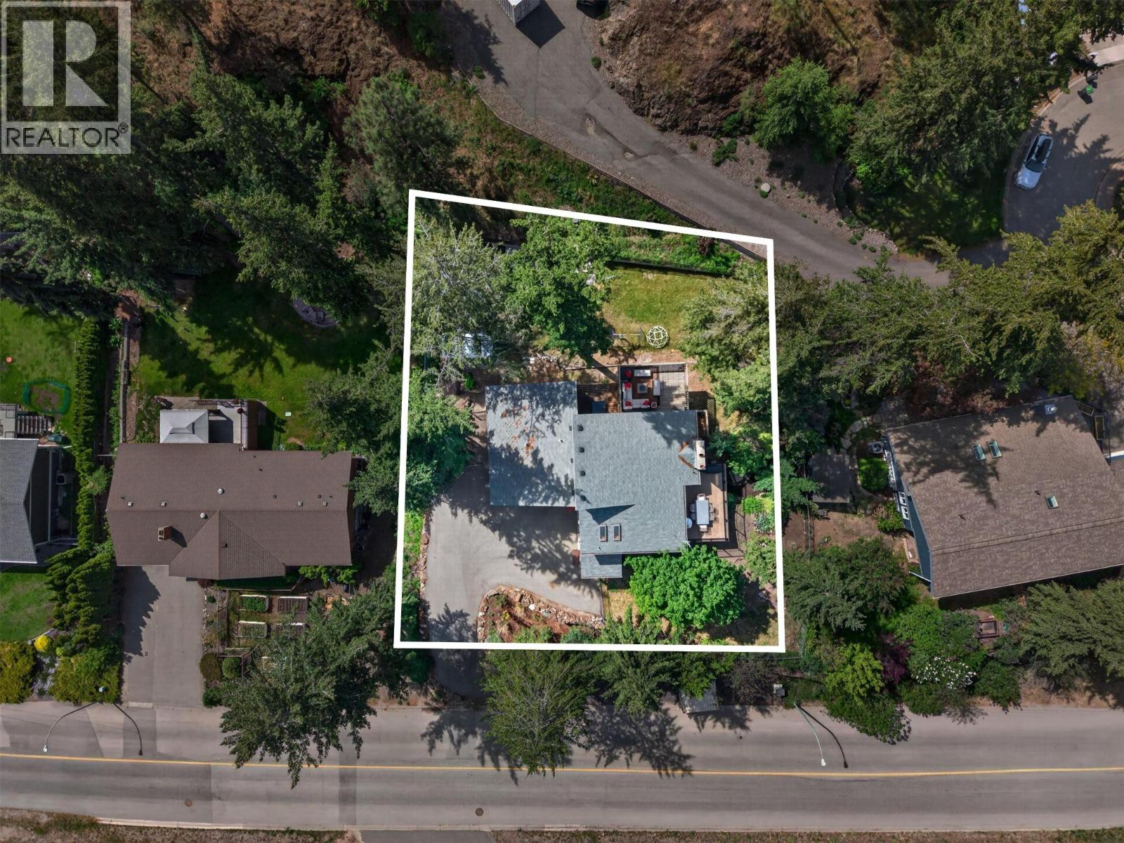 442 Clifton Road N - 7