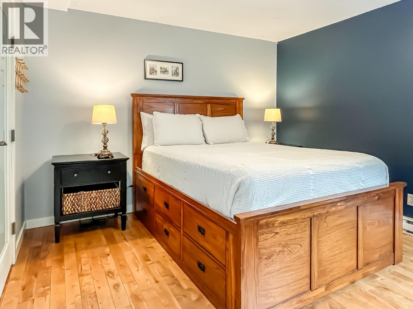 442 Clifton Road N - 40
