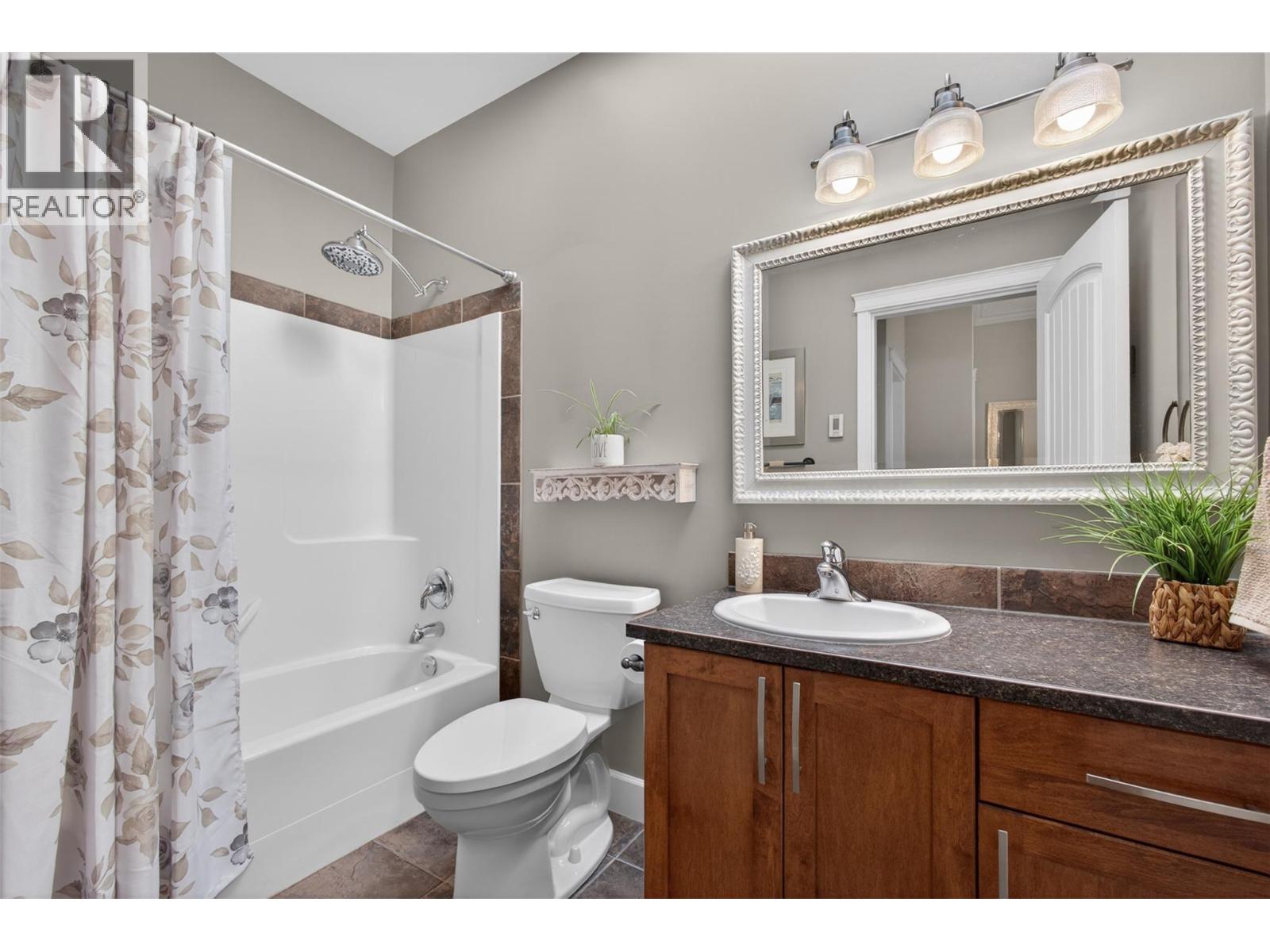  2131 Shannon Way, West Kelowna