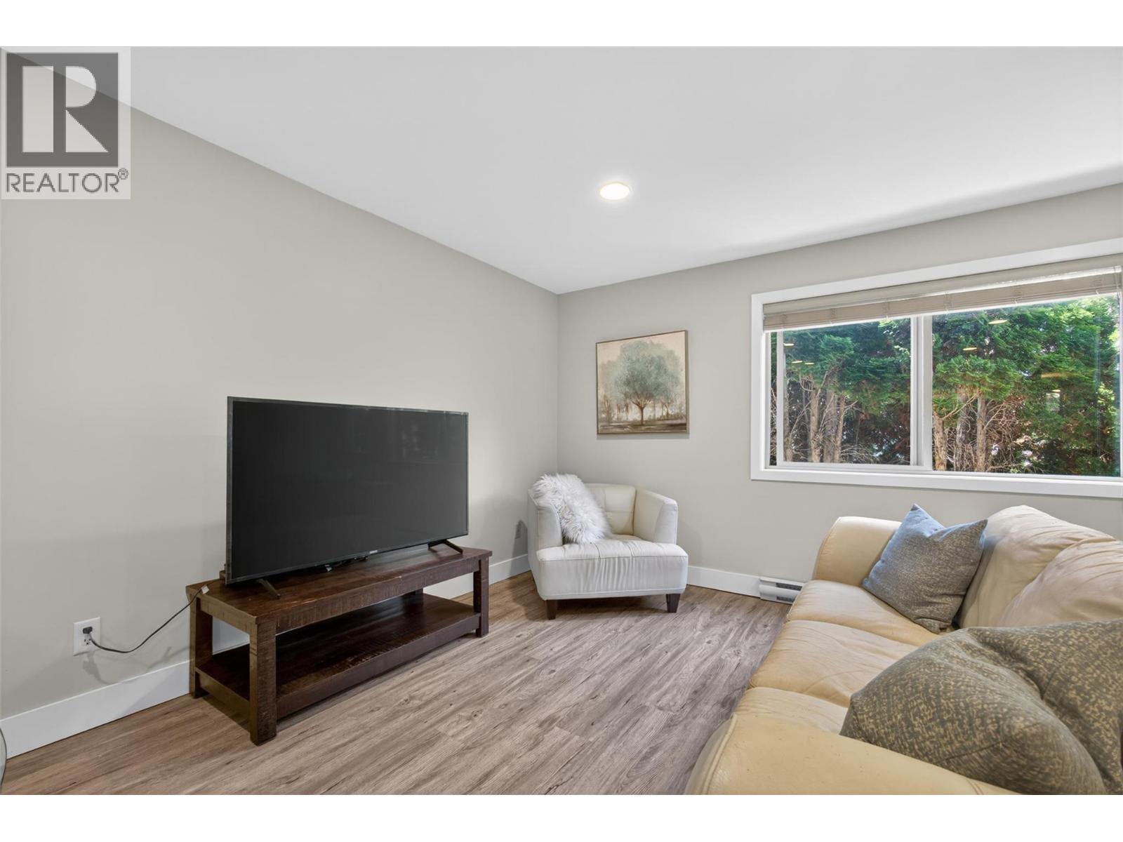  2131 Shannon Way, West Kelowna