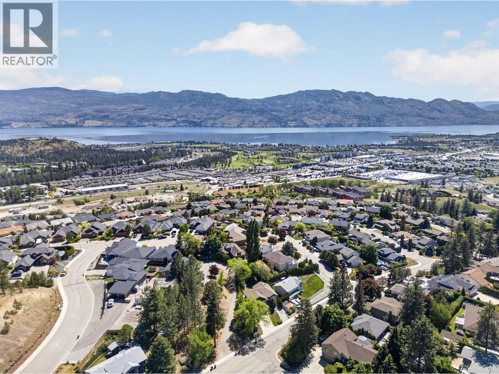  2131 Shannon Way, West Kelowna