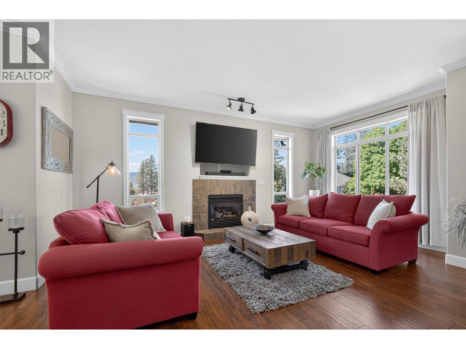  2131 Shannon Way, West Kelowna