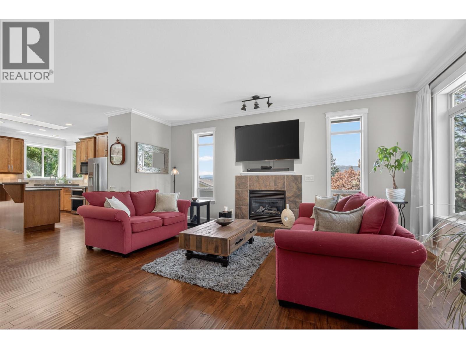  2131 Shannon Way, West Kelowna