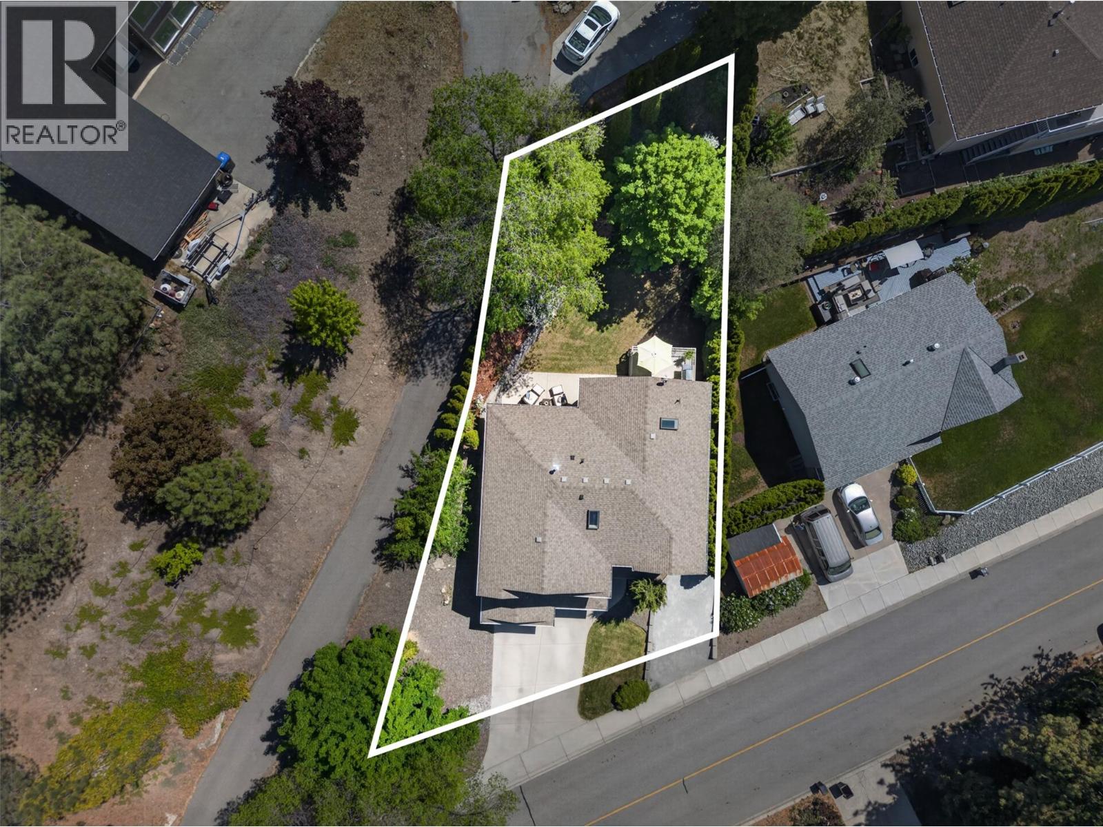  2131 Shannon Way, West Kelowna