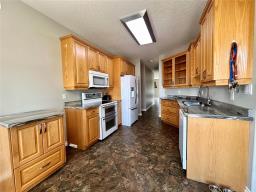 108 Johnson's Point Road, Clearwater Lake, MB R9A1K2 Photo 13