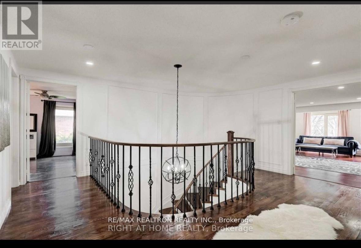 236 MCCAFFREY ROAD S - 19