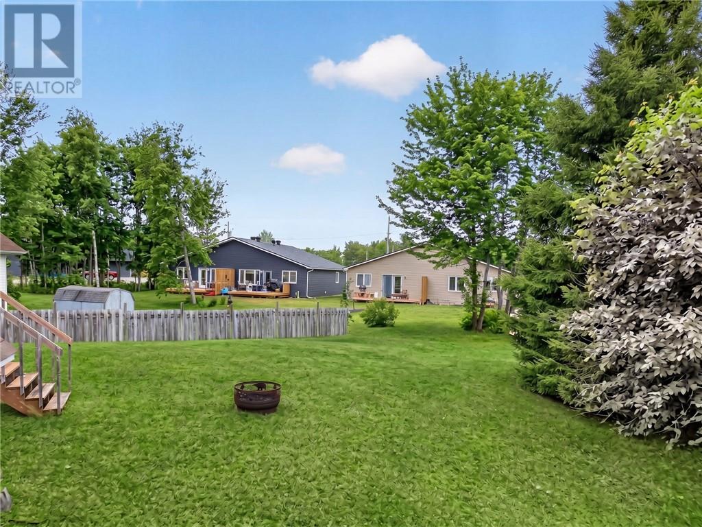 22 Paiement Court, Sturgeon Falls, Ontario, P2B3E4 — Photo 11