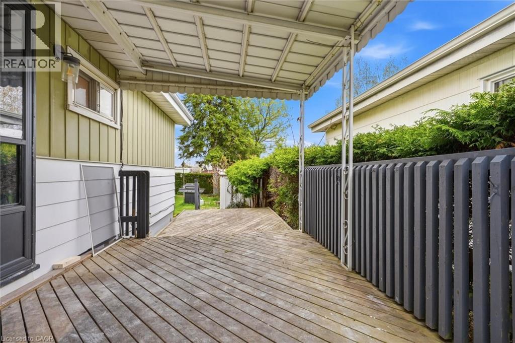 16 RONALDSHAY Avenue - 2