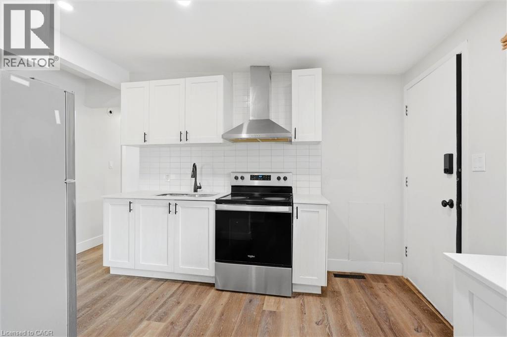 16 RONALDSHAY Avenue - 5
