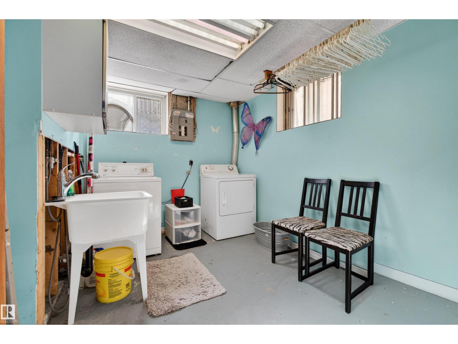 6402 106 ST NW NW - 22