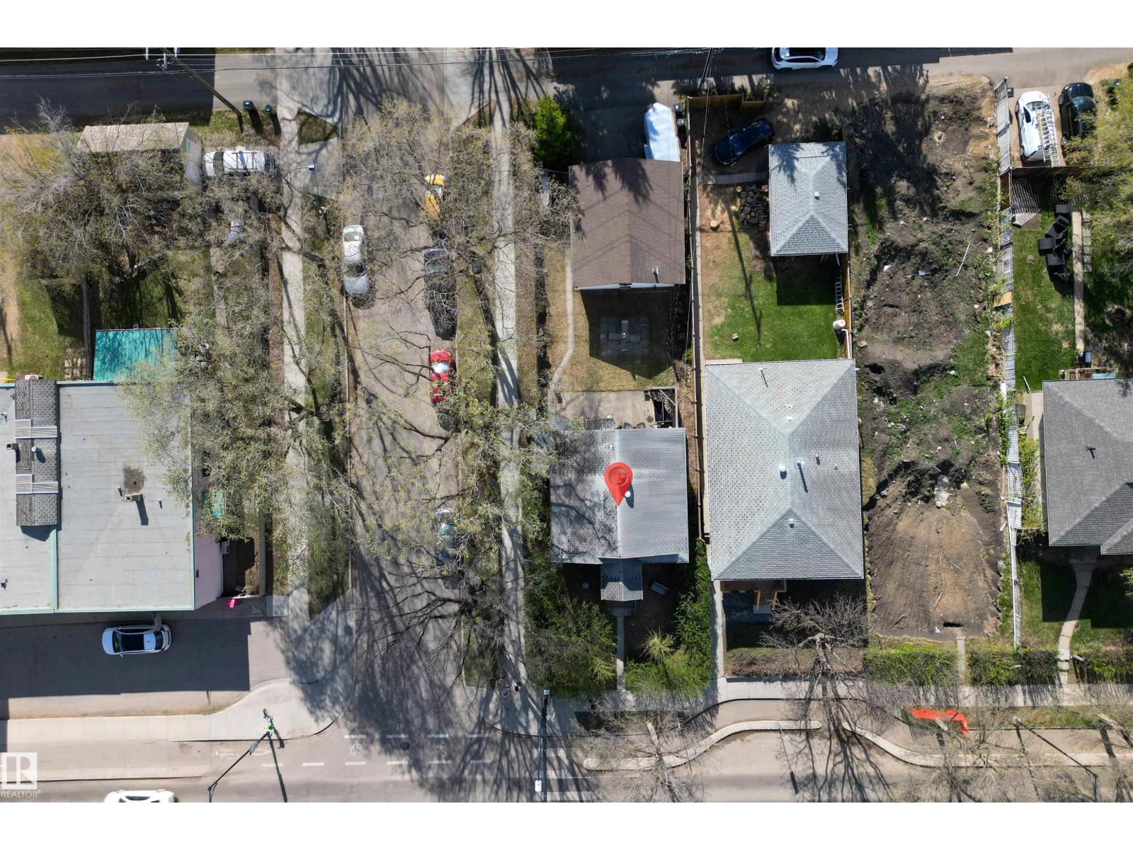 6402 106 ST NW NW - 34
