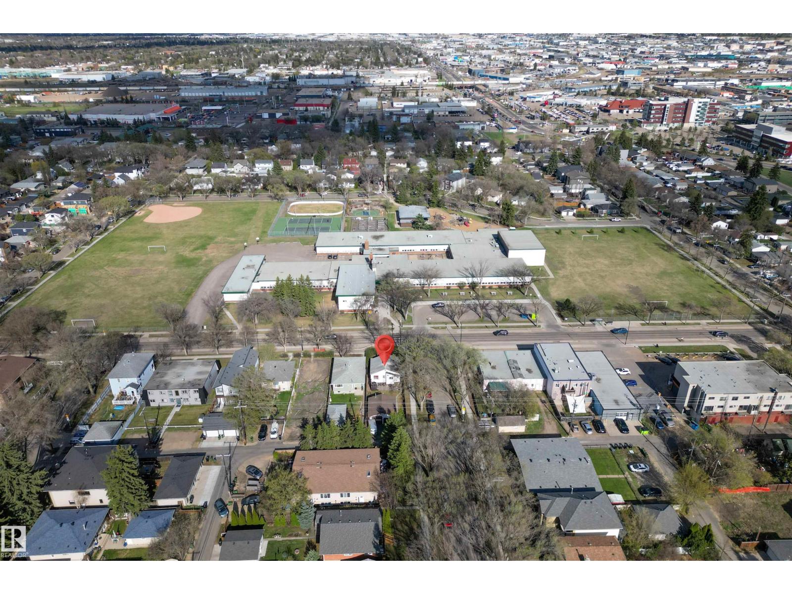 6402 106 ST NW NW - 37