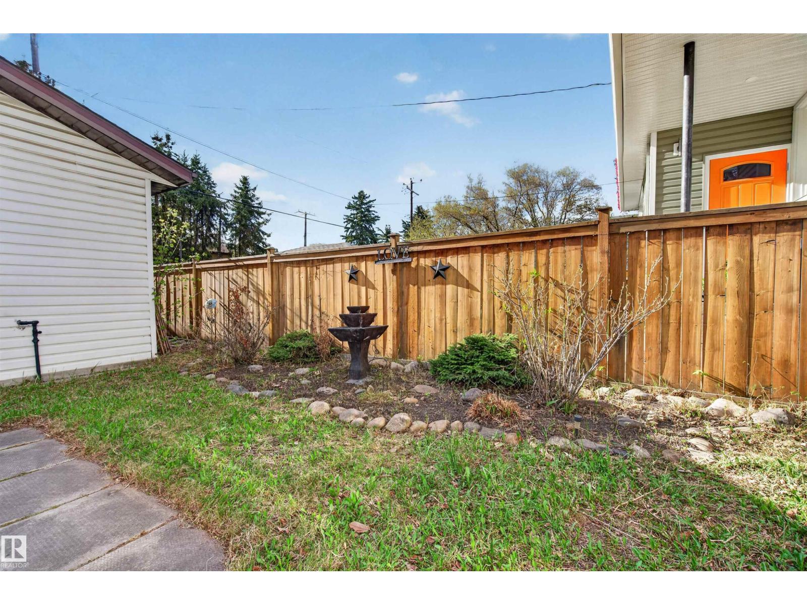 6402 106 ST NW NW - 30