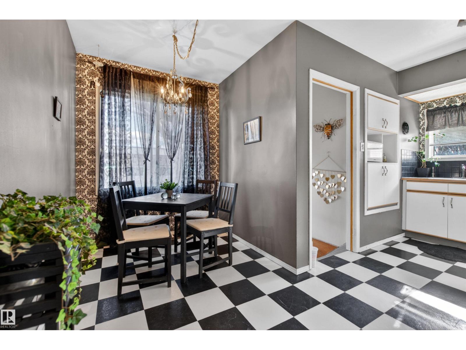 6402 106 ST NW NW - 10