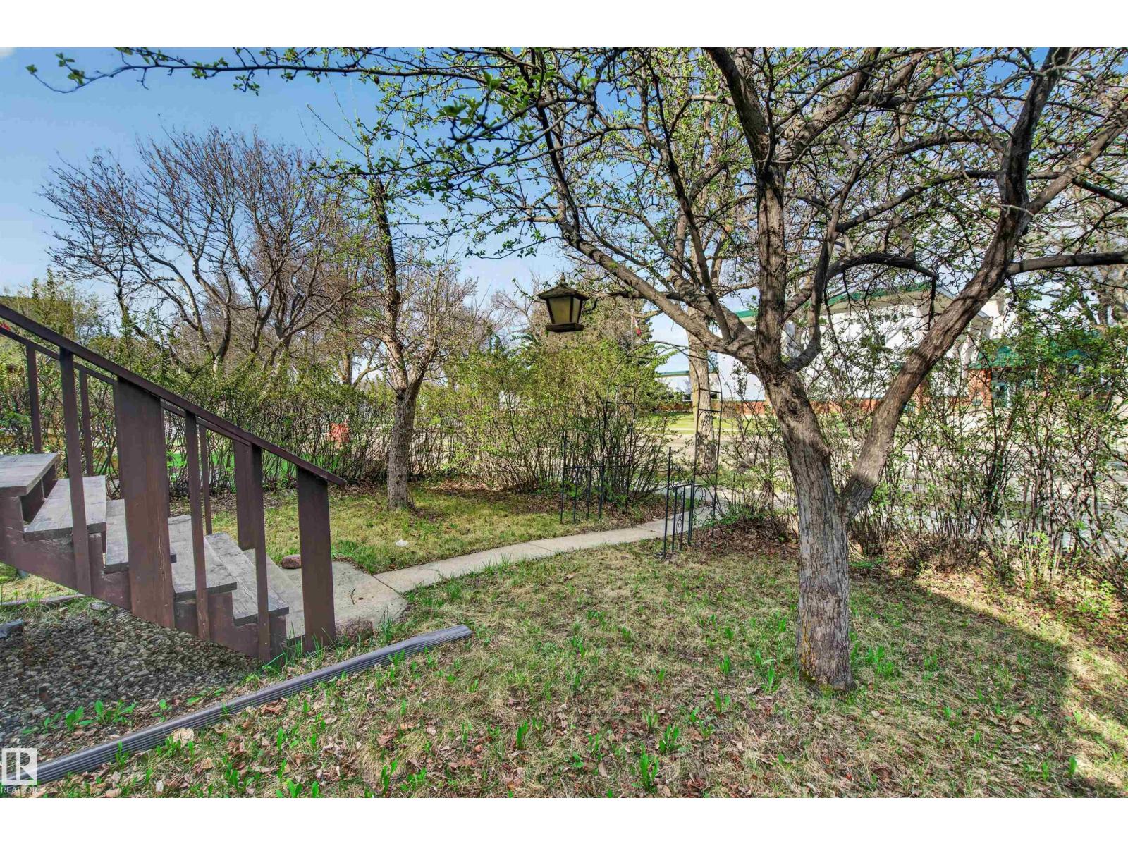 6402 106 ST NW NW - 28