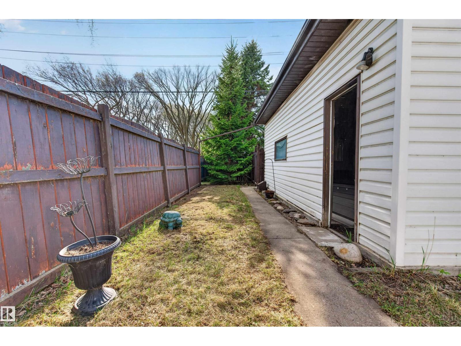 6402 106 ST NW NW - 31